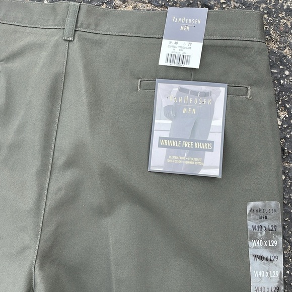 Van Heusen Wrinkle‎ Free Khakis Pleated Front Pant 40x27 - Picture 7 of 11